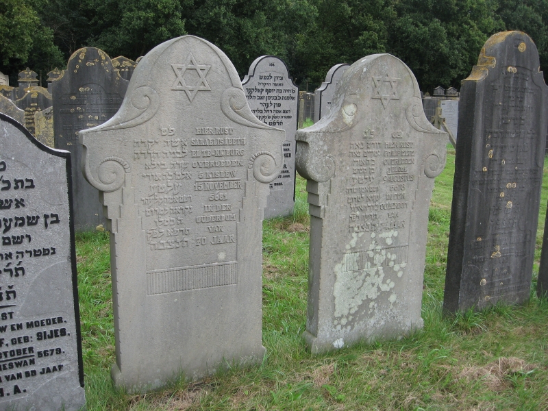 Muiderberg, Joodse Begraafplaats, grafstenen echtpaar Elte Muiderberg, Joodse Begraafplaats, grafstenen echtpaar Elte